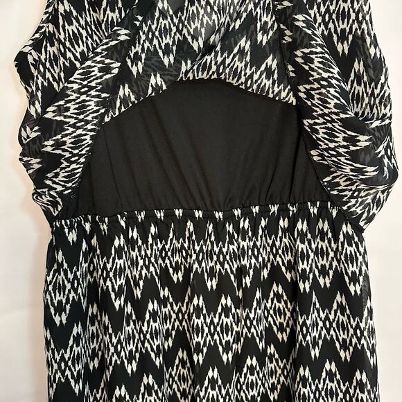 Speechless Strappy Sundress with Tribal Graphic Print - Picture 4 of 10
